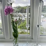 Charming At The Edge Of The Sea Vinnes (Austevoll)