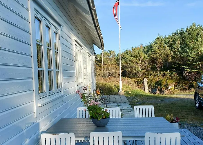 Charming At The Edge Of The Sea * Vinnes (Austevoll)